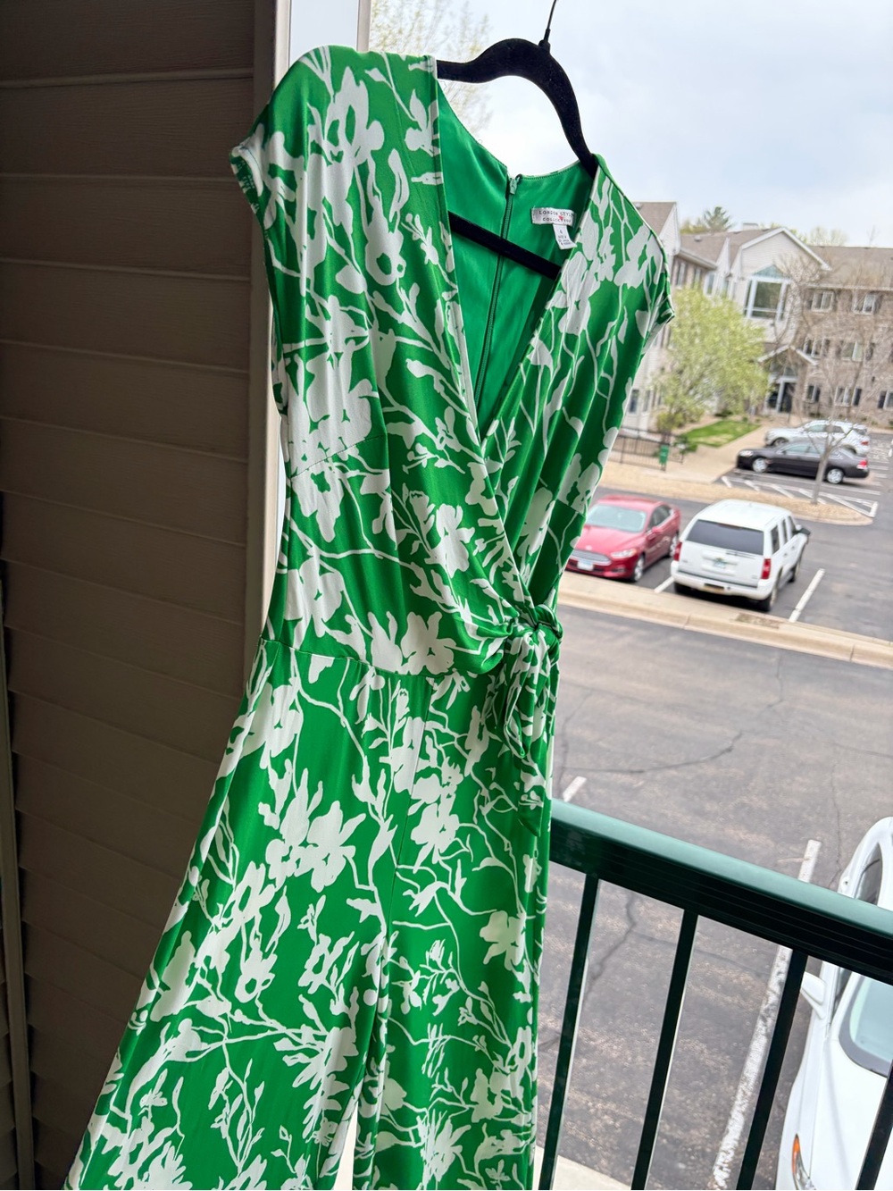 🆕🌿London Style Collection Green Floral Wrap Jumpsuit Wide Leg Tie Waist Size 4 - Picture 5 of 17